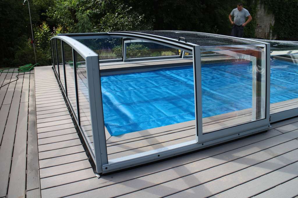 Schwimmbadueberdachung Modell NEO - R1