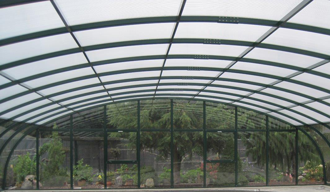 Mögliche Aufteilung der Verglasungsarten Dach 10mm Doppelstegplatte Seiten und Wände in 4mm Polycarbonat Klarglas